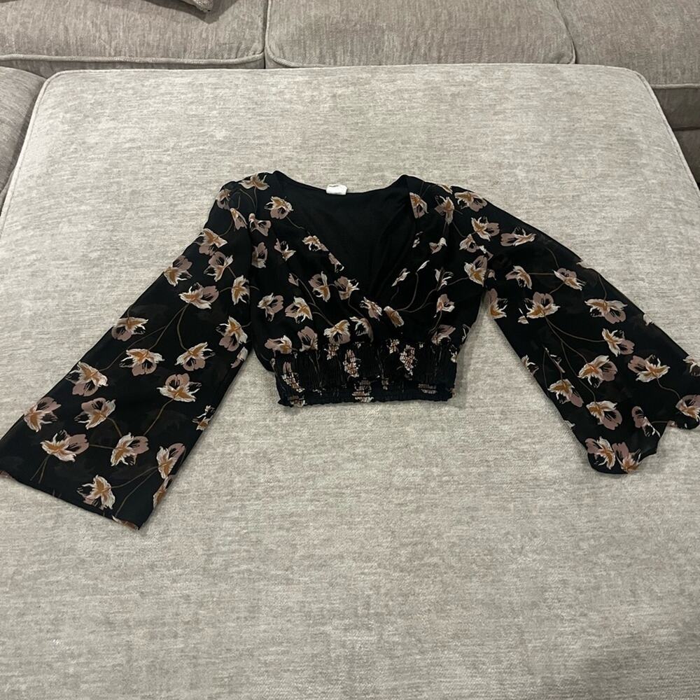 By Together The collection black floral blouse with tan flowers Corpcore - Picture 3 of 4